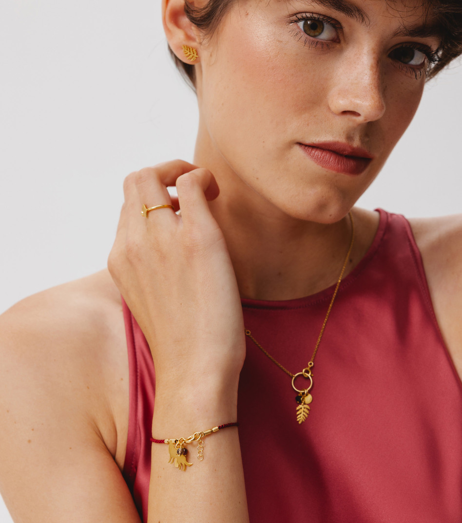 Bransoletka na sznurku z wilkiem i kamieniem naturalnym