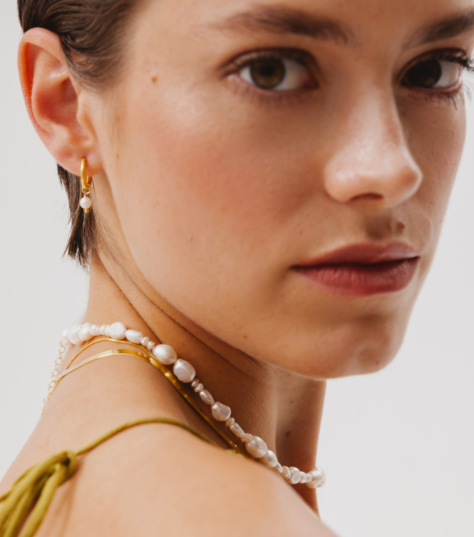 Kamienie do kolczyków pozłacanych kół