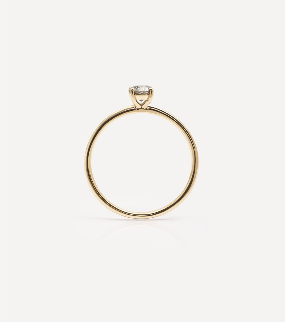 Pierścionek ze złota z diamentem sól i pieprz