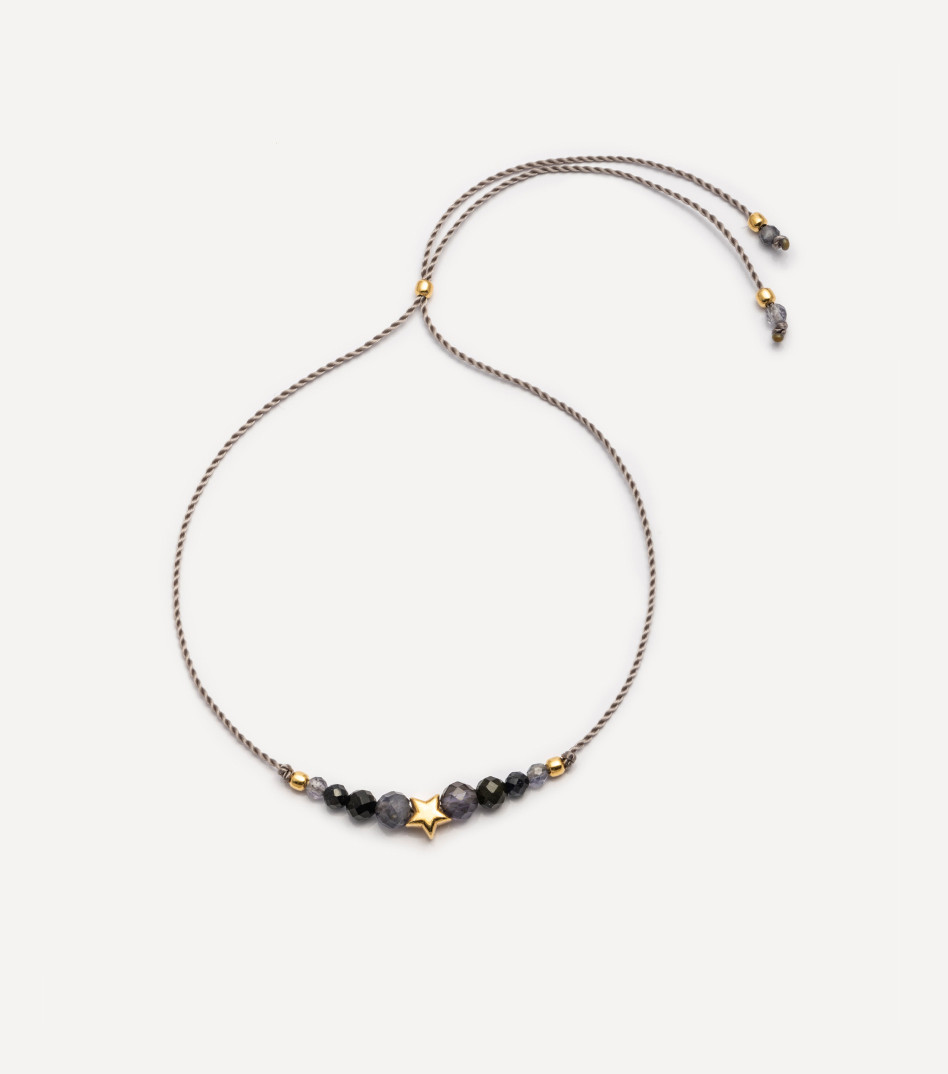 Pozłacana bransoletka na sznureczku