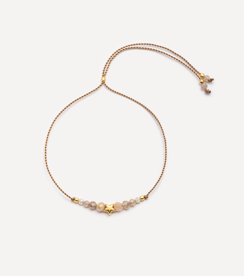 Pozłacana bransoletka na sznureczku