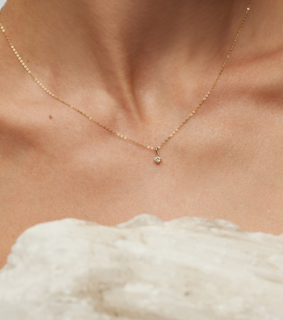 Naszyjnik z brylantem