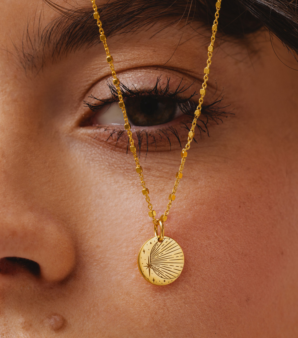 Pozłacany naszyjnik z zawieszką