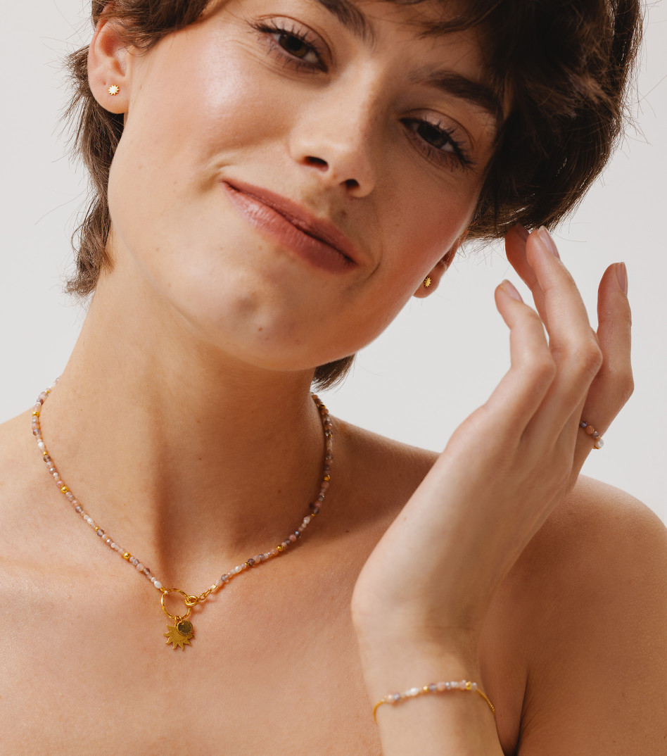 Pozłacany naszyjnik z zawieszką