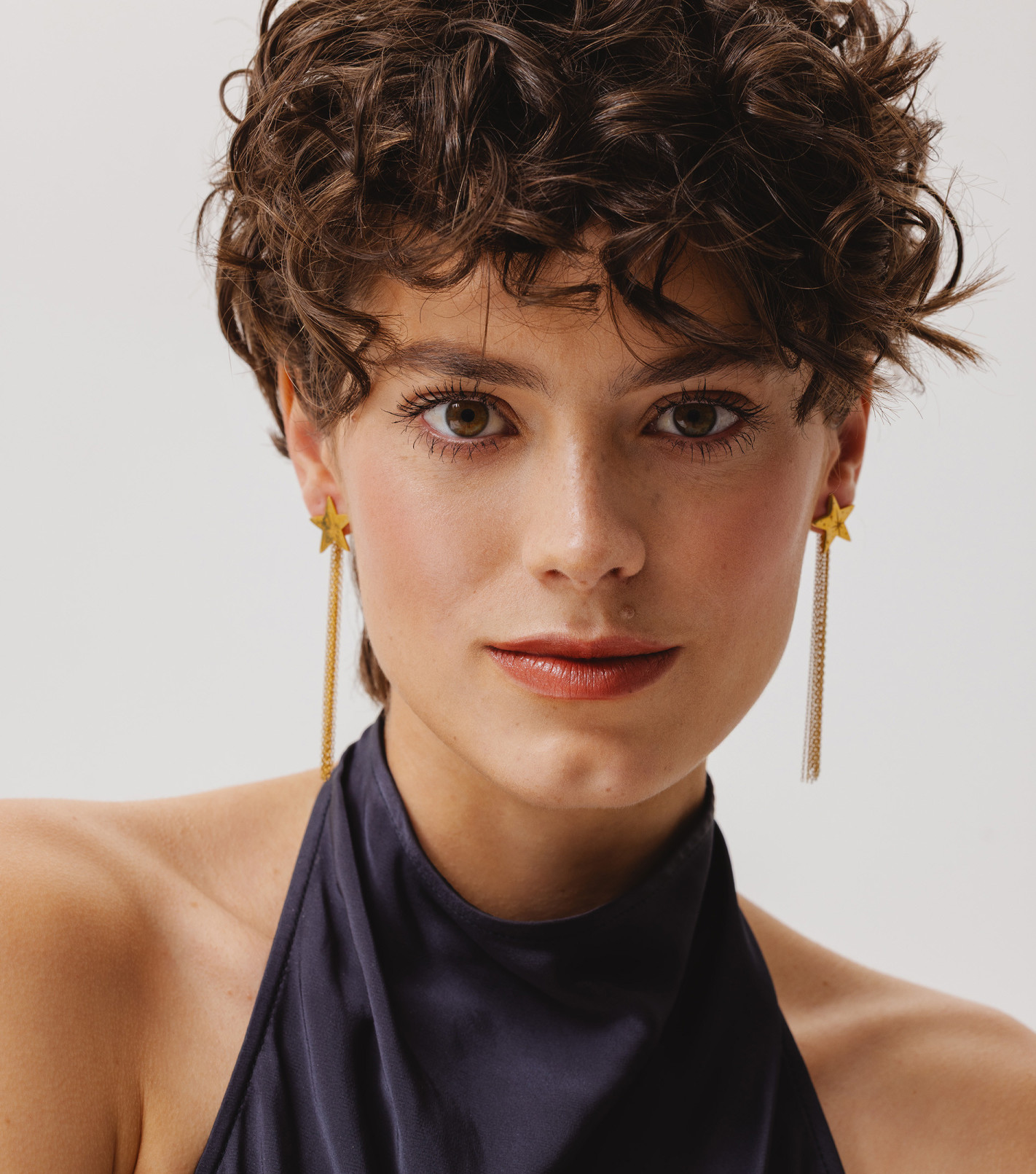 Pozłacane kolczyki duże gwiazdy