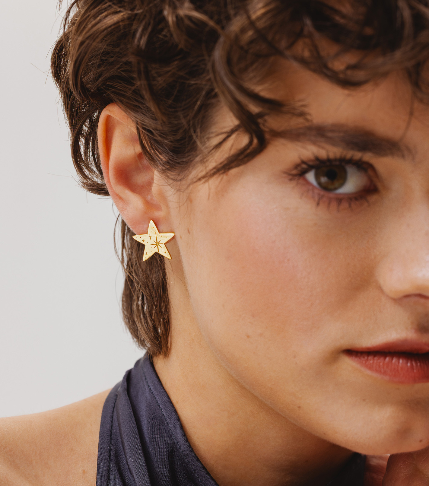 Pozłacane kolczyki duże gwiazdy
