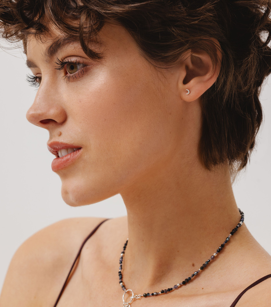 Srebrny mini kolczyk