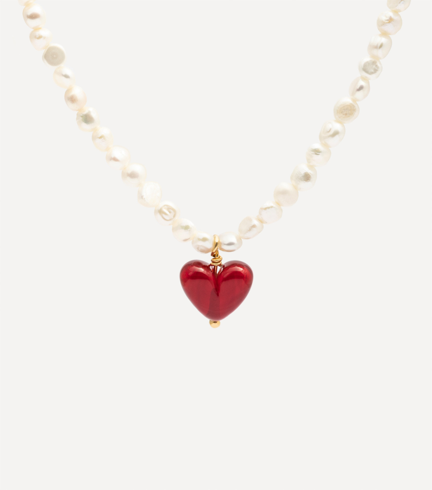 Pozłacany choker z perłami i zawieszką