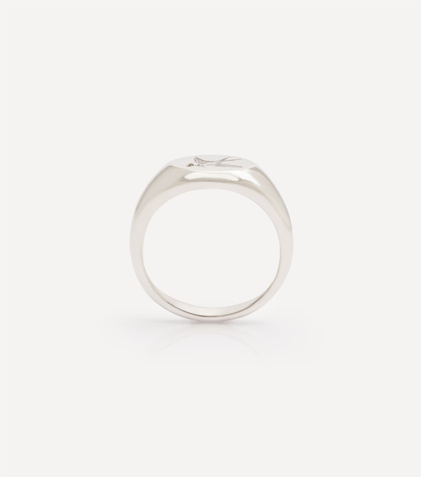 Srebrny sygnet z jaskółką