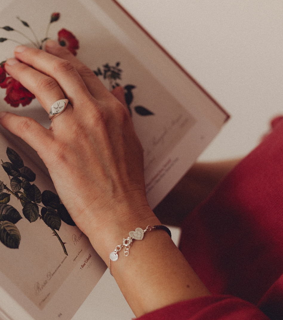 Srebrny sygnet z jaskółką