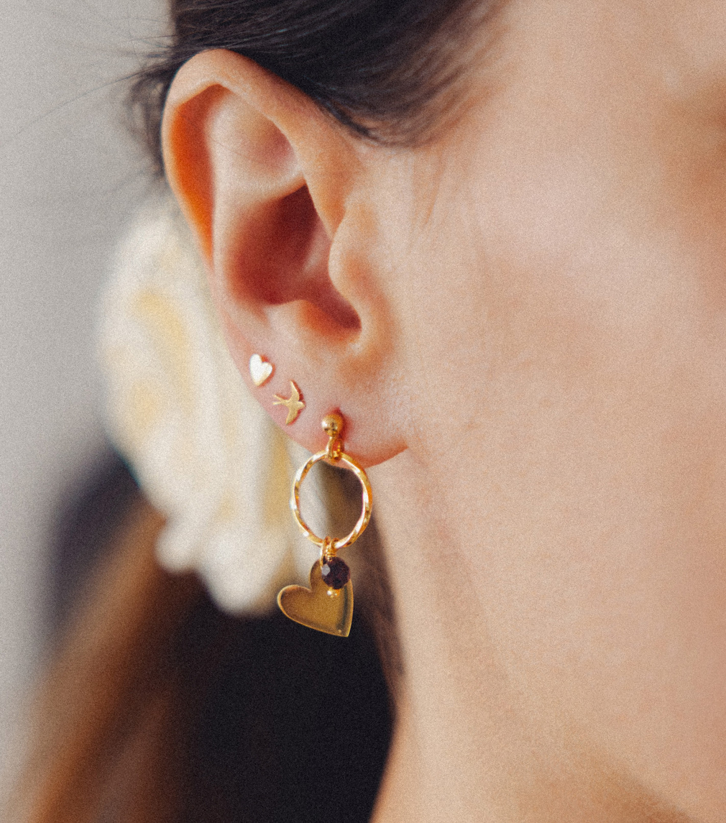 Pozłacane kolczyki z zawieszkami