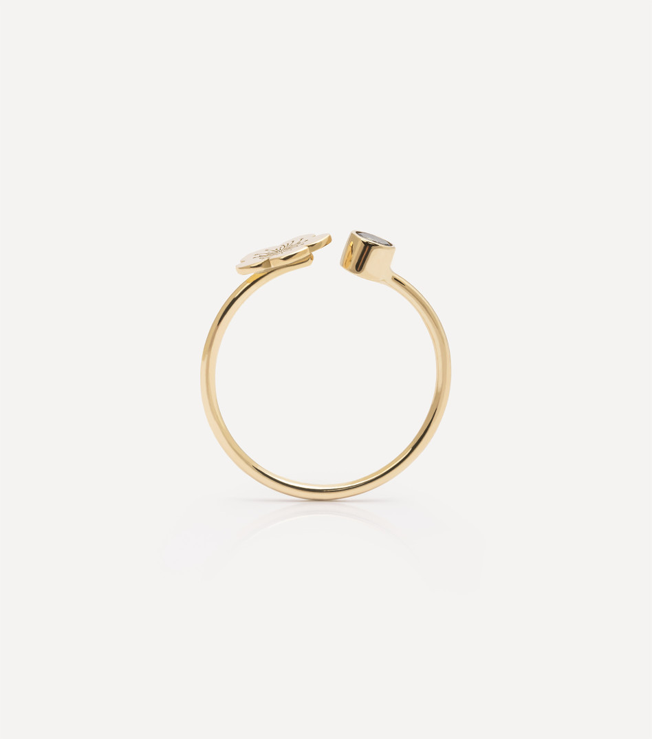 Ręcznie wykonany pierścionek ze złota z symbolem i diamentem sól i pieprz