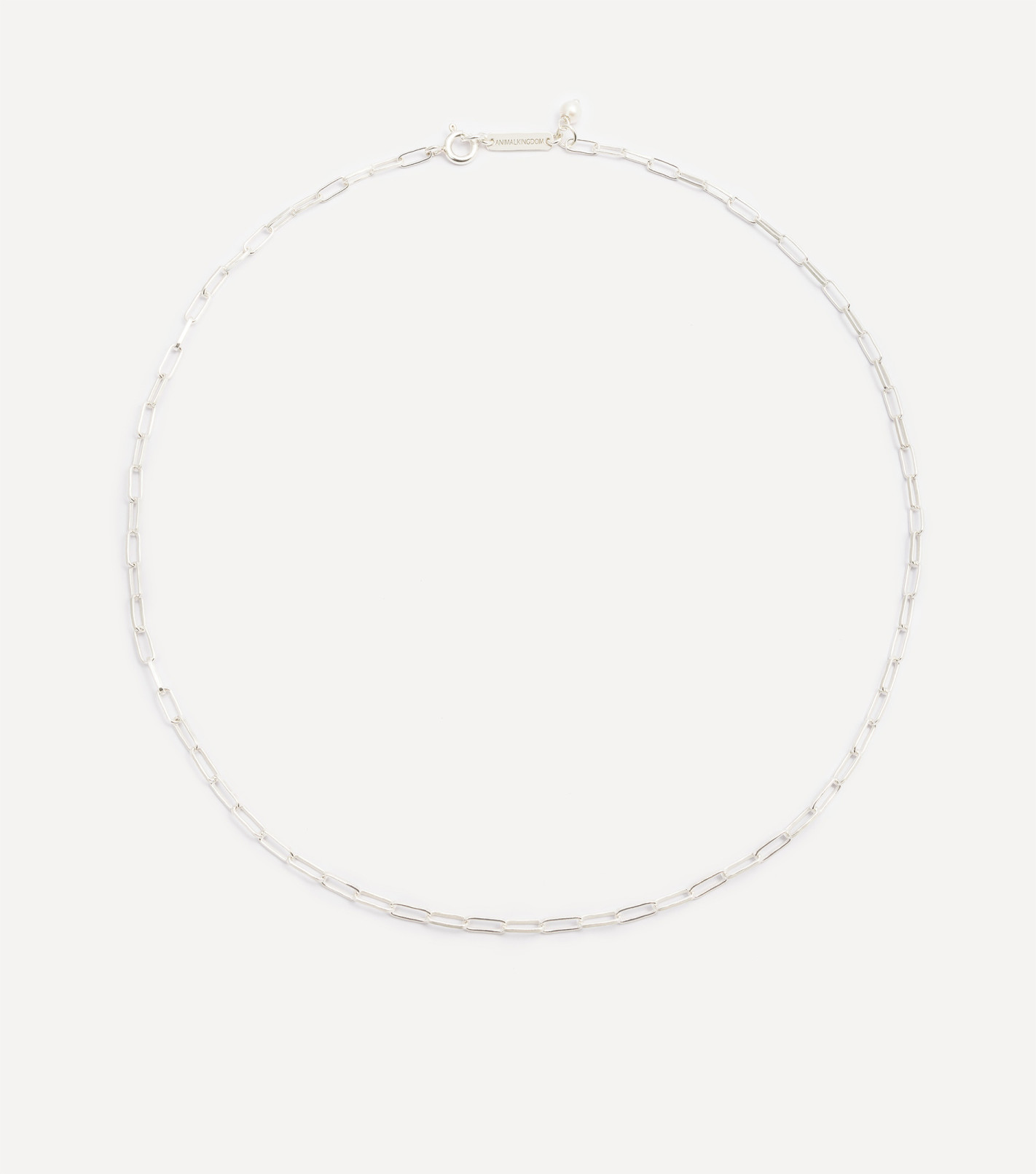 Srebrny łańcuszek z większymi ogniwami