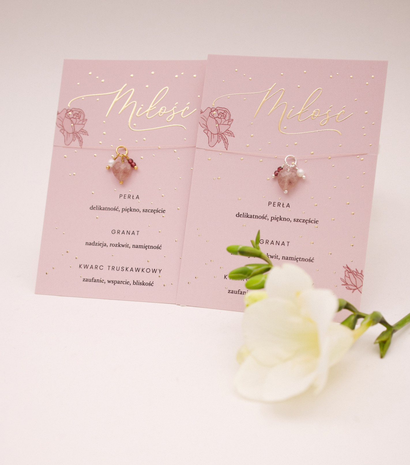 Pozłacana zawieszka z kamieniami