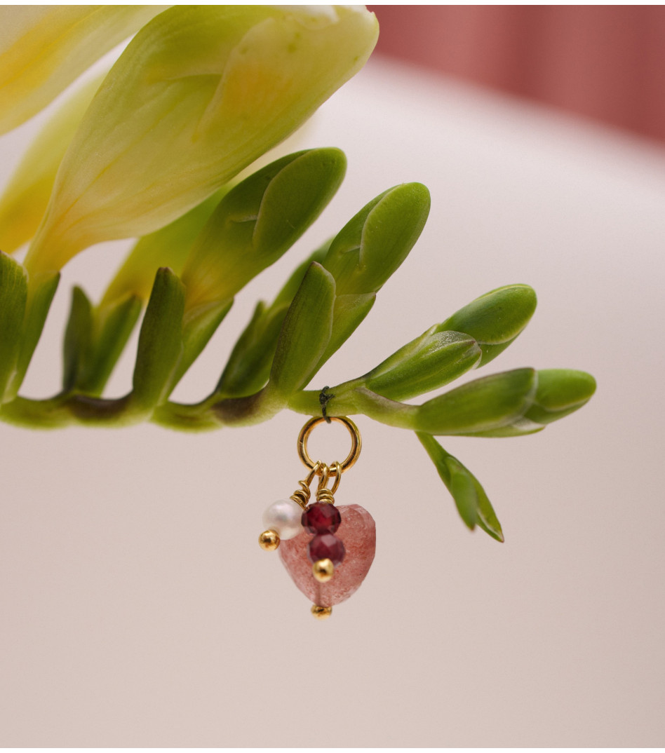 Pozłacana zawieszka z kamieniami