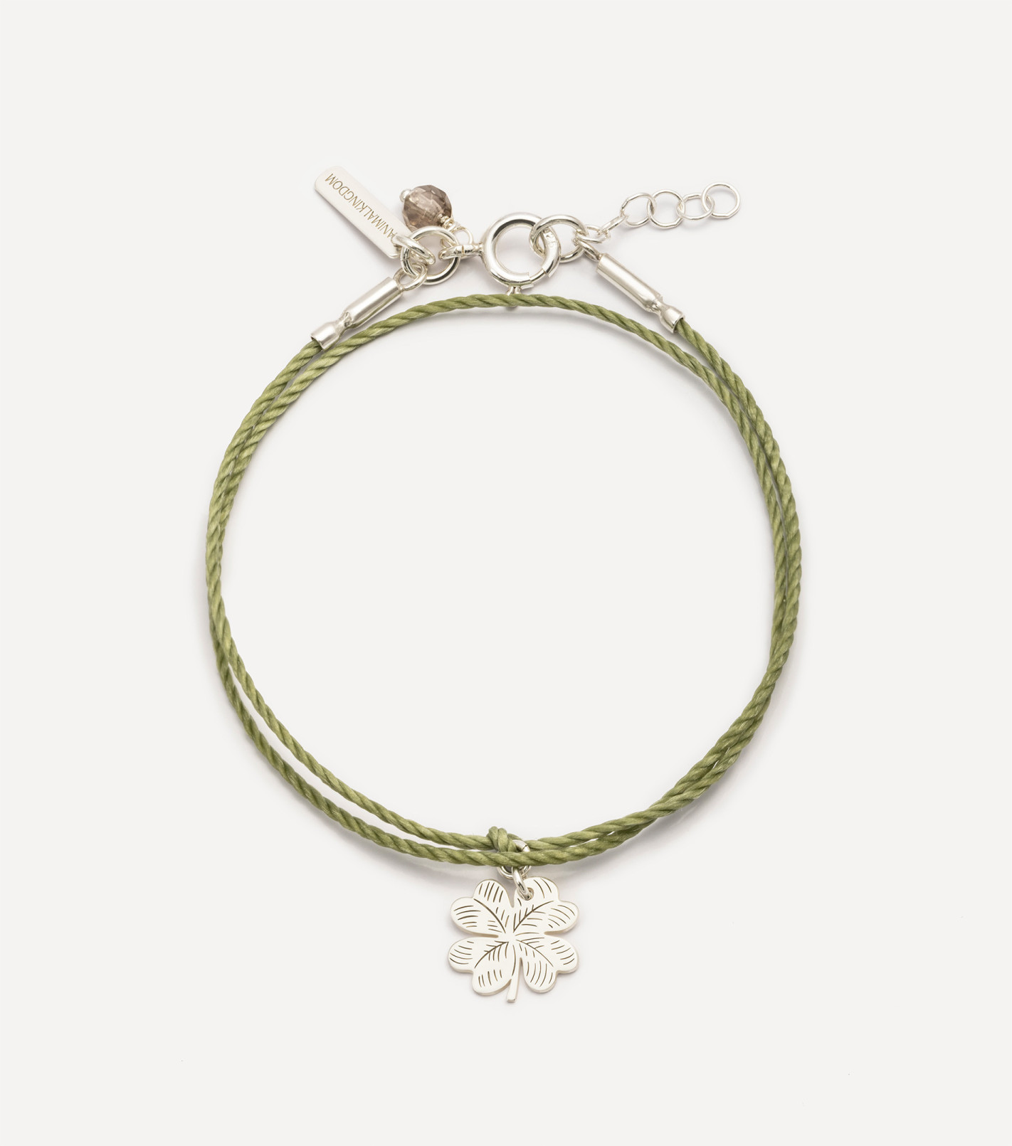 Srebrna bransoletka na sznureczku z koniczyną