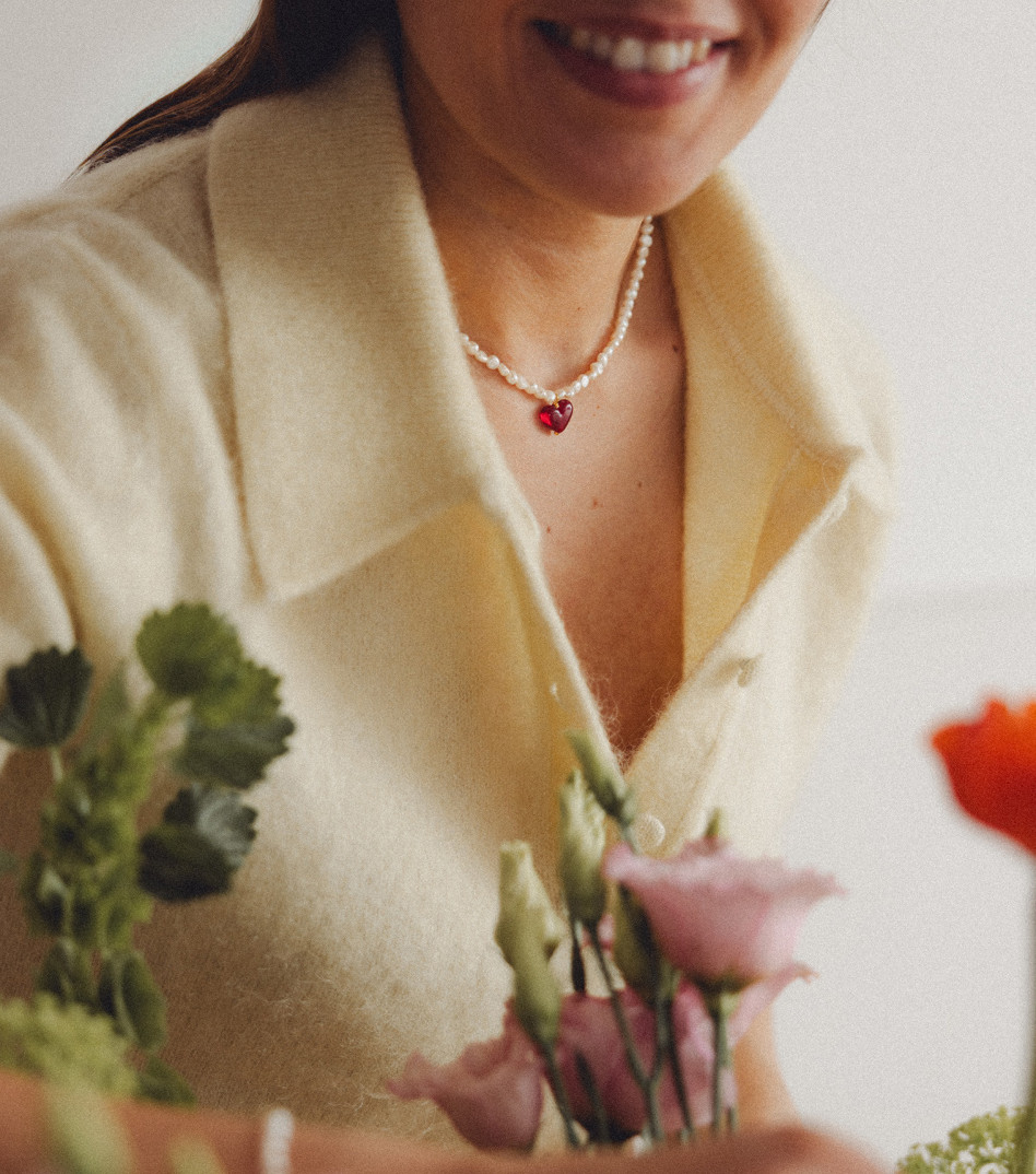 Choker z pereł z zawieszką