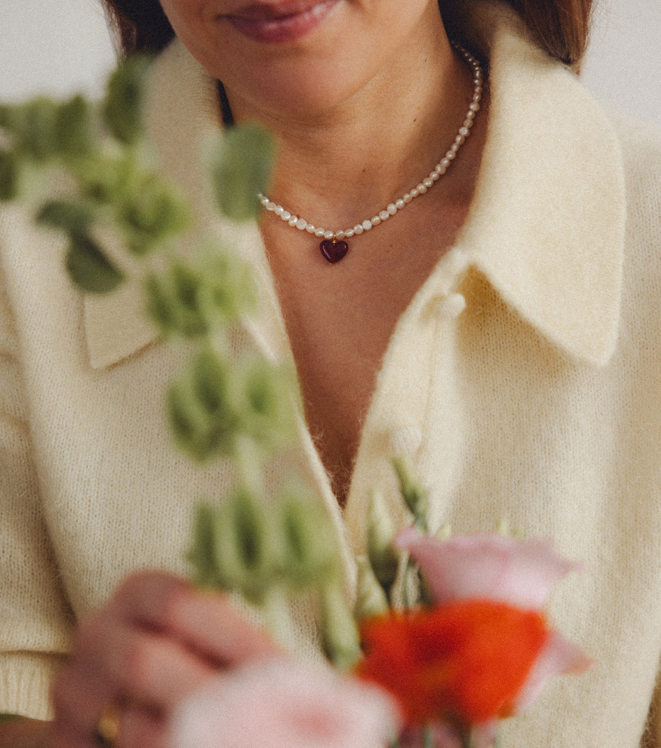 Naszyjnik z perłami i zawieszką serduszkiem