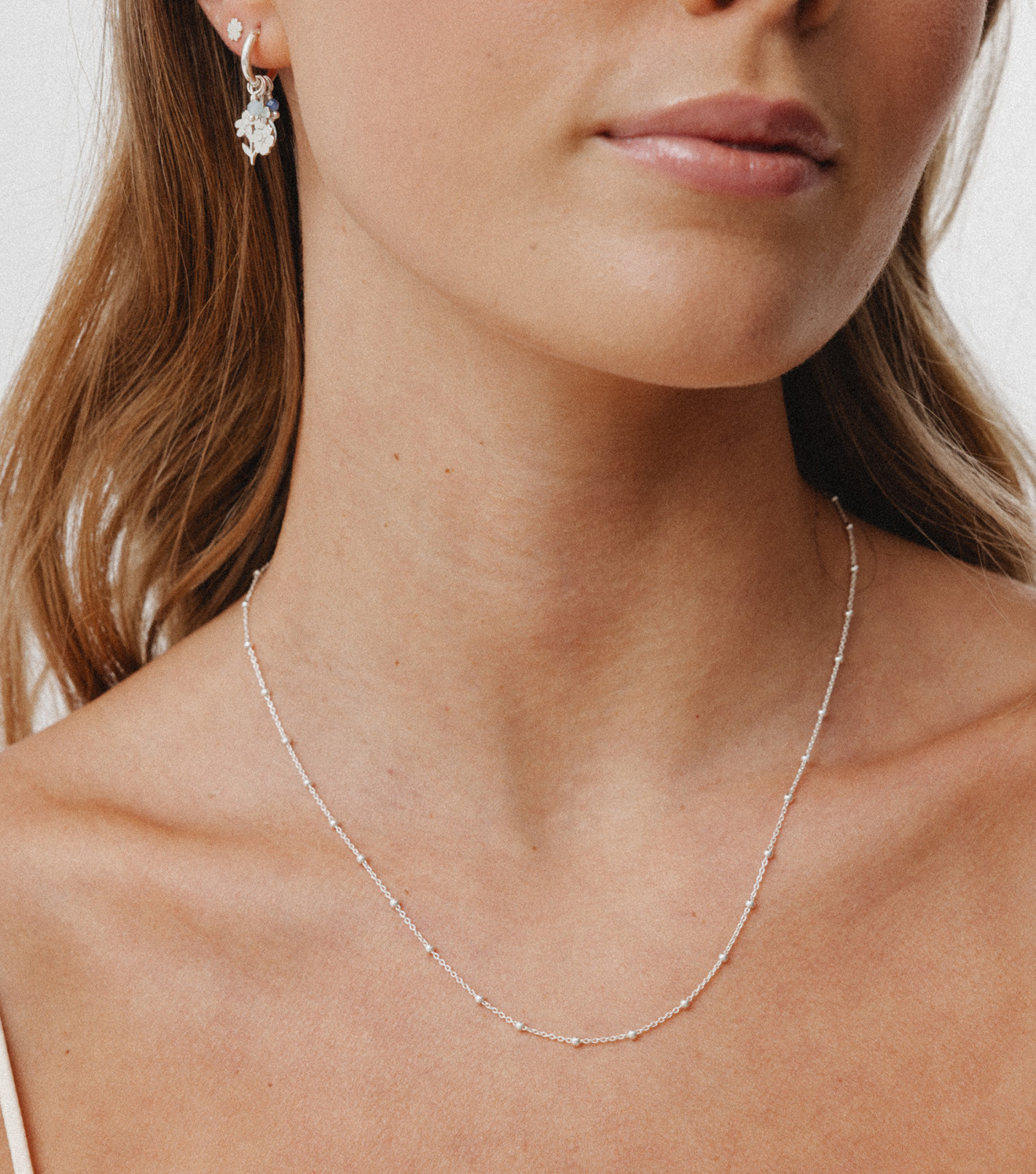 Srebrny naszyjnik z kuleczkami