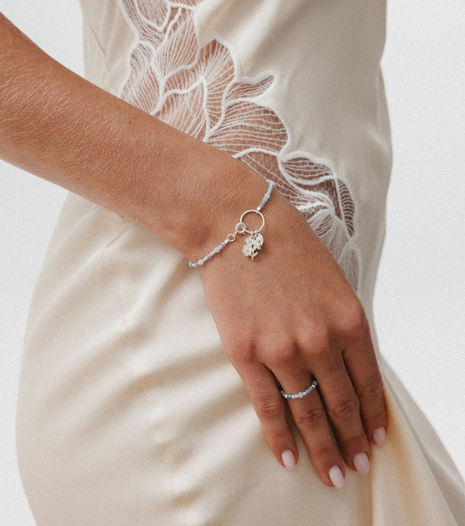 Srebrna bransoletka z kamieniami