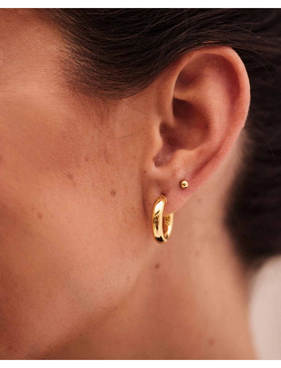Modern gold plated hoops 18 mm