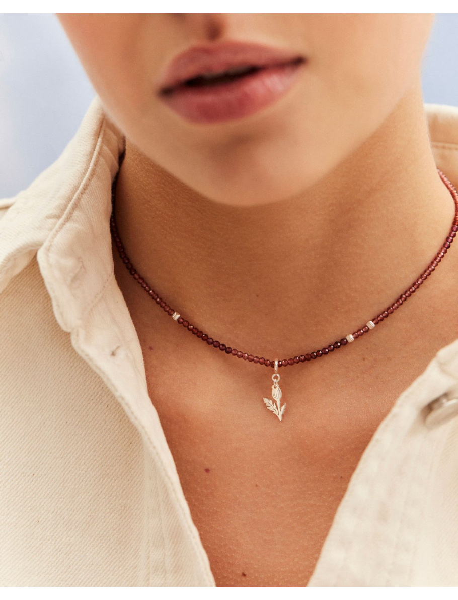 Srebrny choker z kamieniami