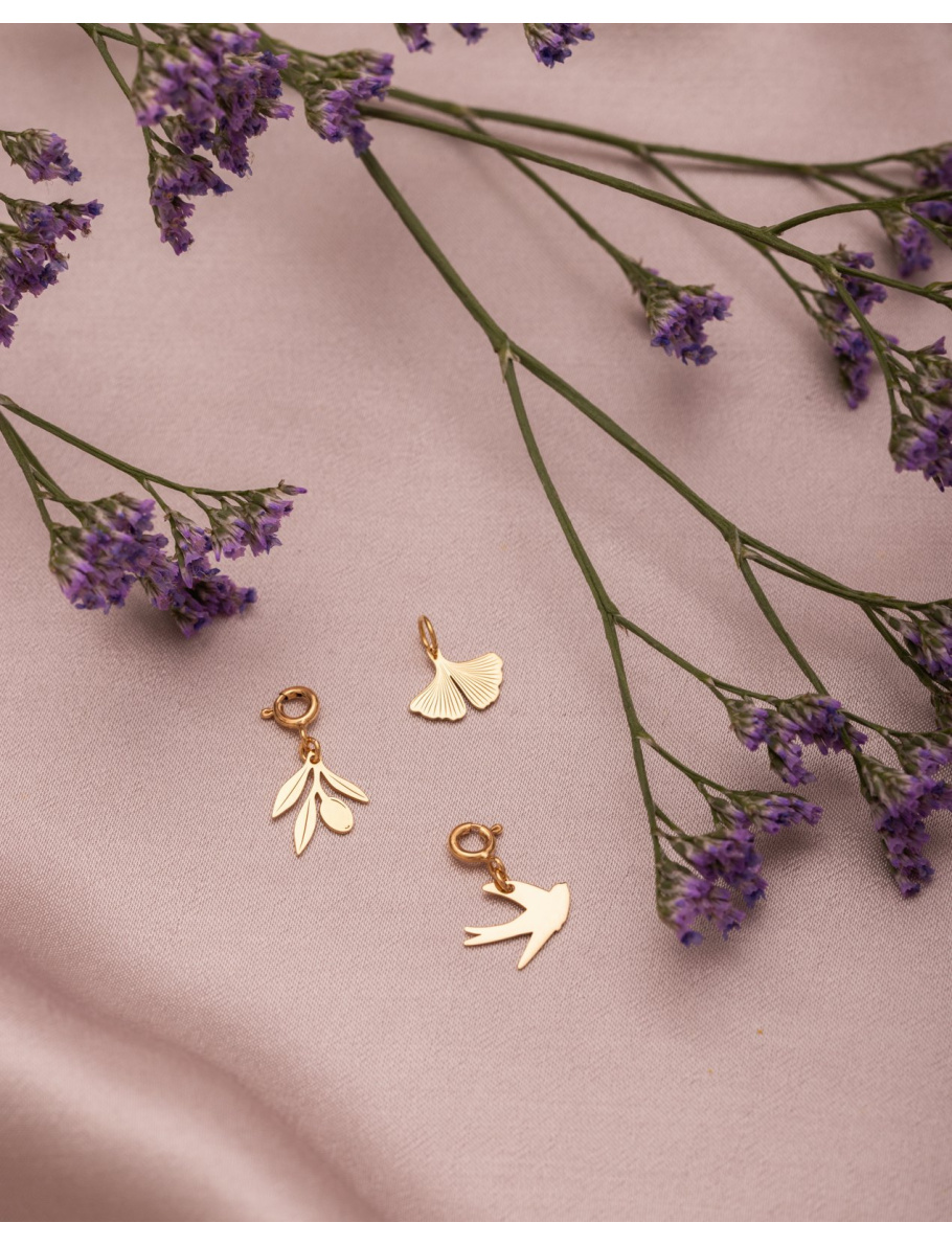 Be natural gold plated charm