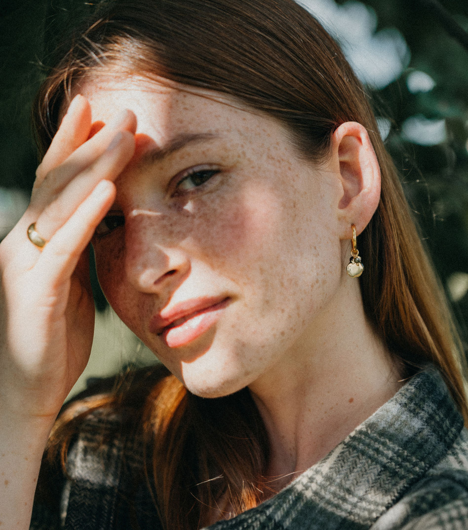 Kolczyki z zawieszką i kamieniami