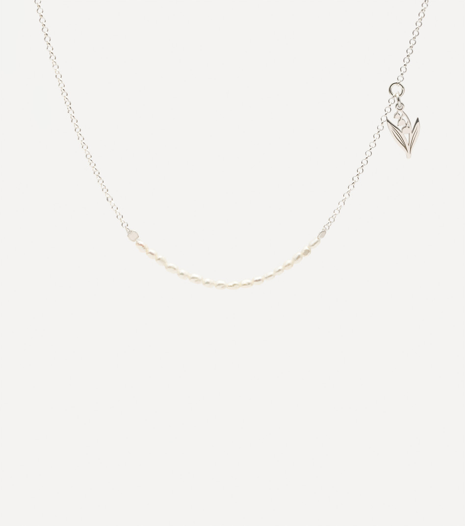 Subtelny naszyjnik z perłami i konwalią