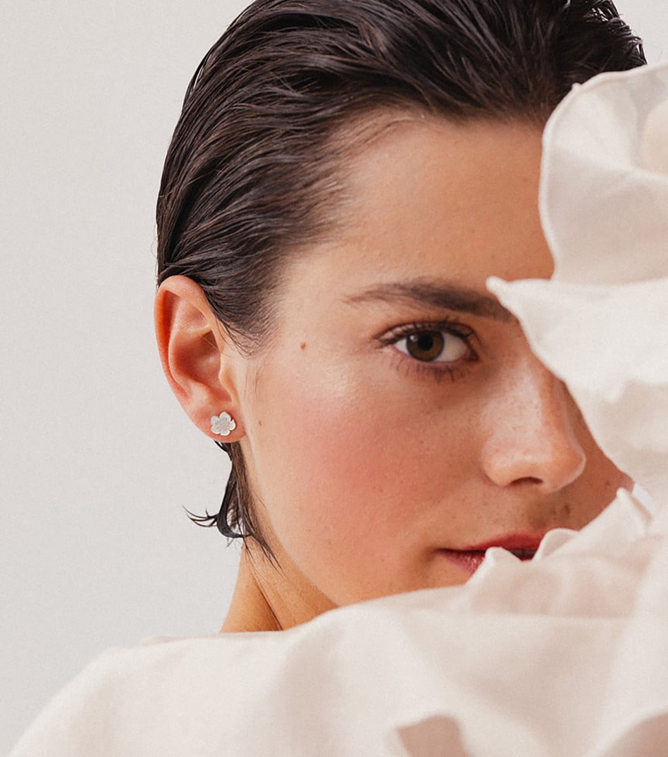 Kolczyki srebrne sztyfty kwiat jabłoni